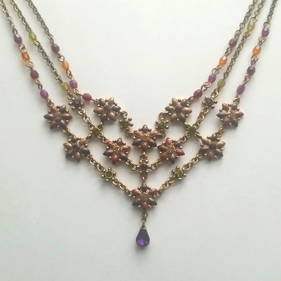 Beaded Jewellery Necklace and Earrings - Picture 3 of 4